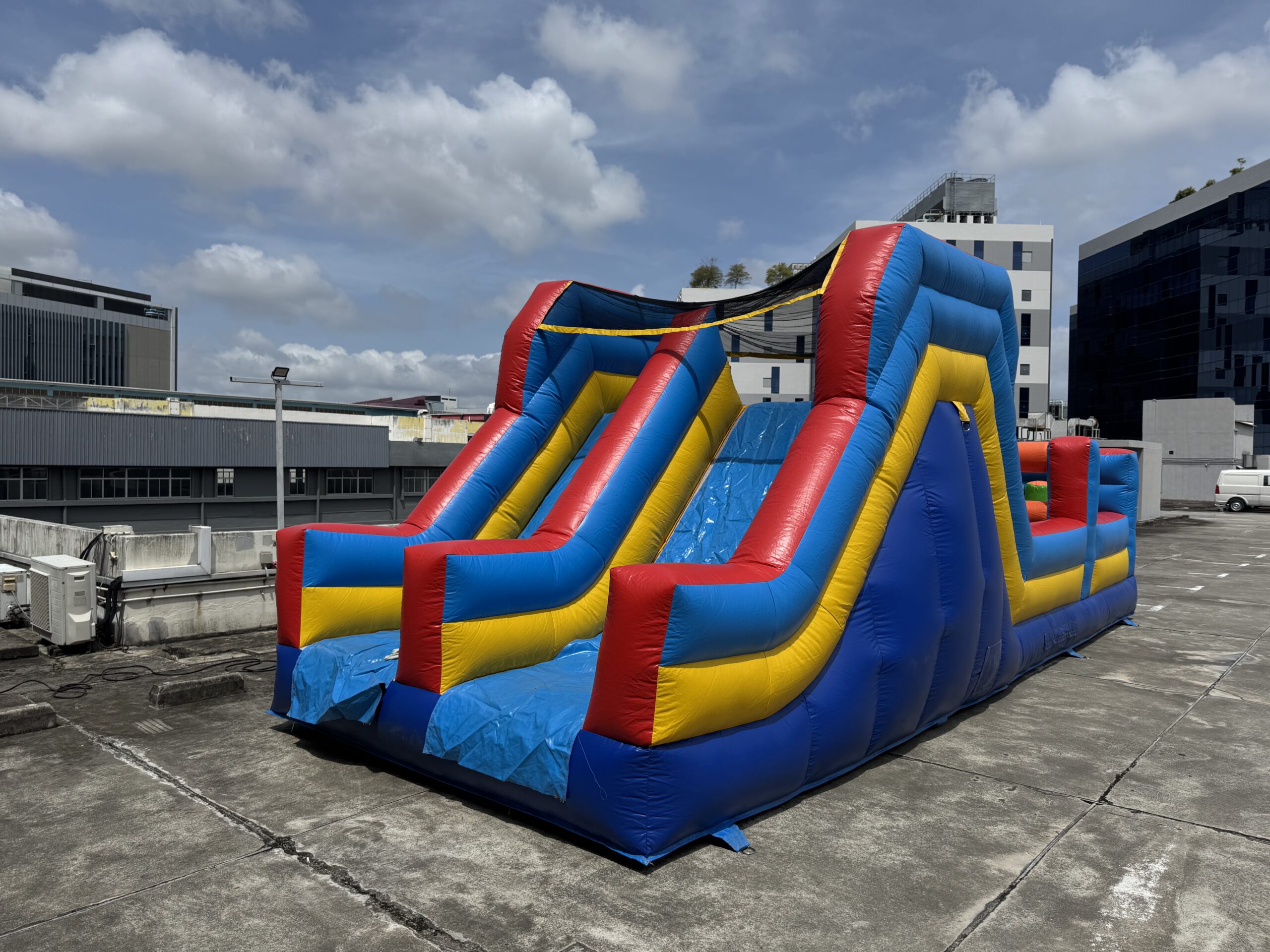 9m obstacle bouncy 3
