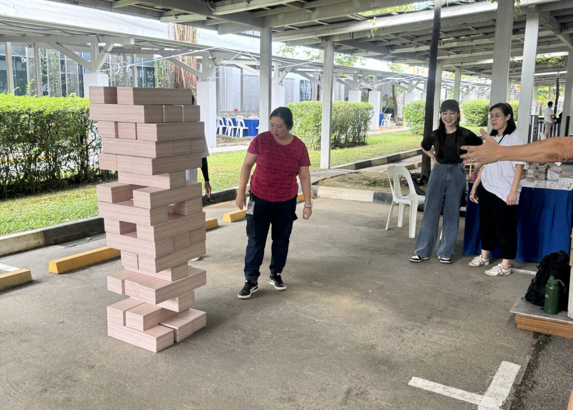 giant jenga playing